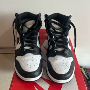 Women Nike high top dunks. Panda 10 worn once